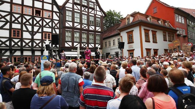 Thüringen: Erfurt in Krämerbrückenfest-Wochenende gestartet - n-tv.de