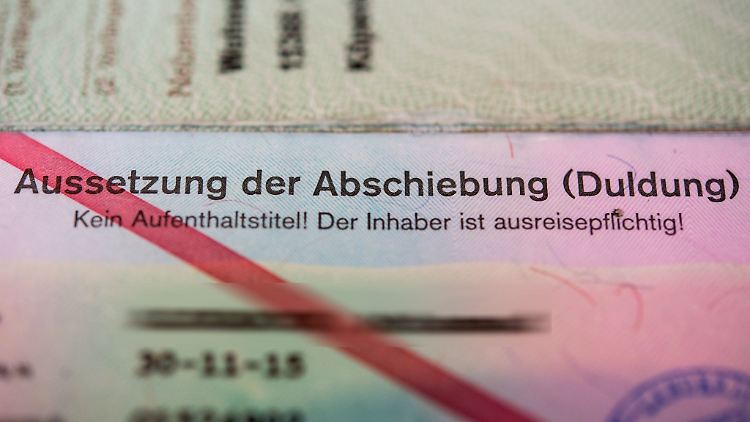 Niedersachsen & Bremen: AfD fordert Abschiebung von Flüchtlingen ohne ...