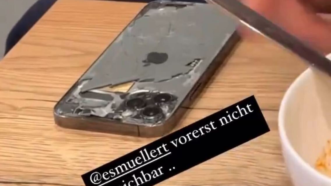Der Sport-Tag: Thomas Müller zeigt sein völlig zerstörtes Handy - n-tv.de