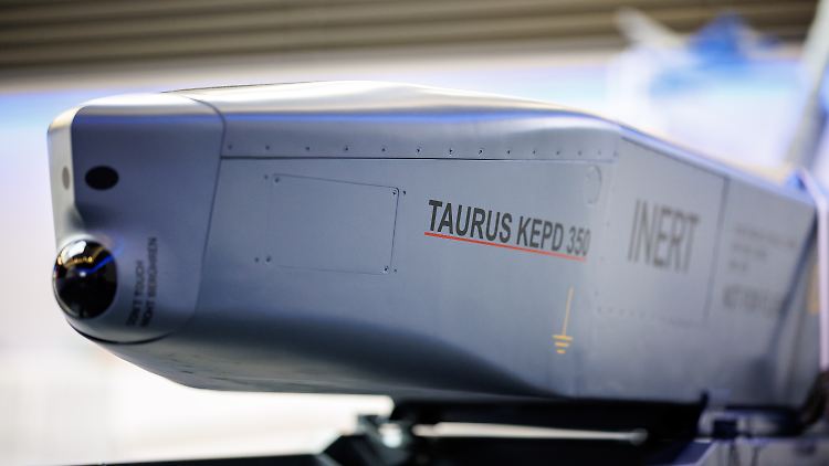 Taurus Neo Finanzierung unklar: Medienbericht: Pistorius strebt Kauf von 600 ...