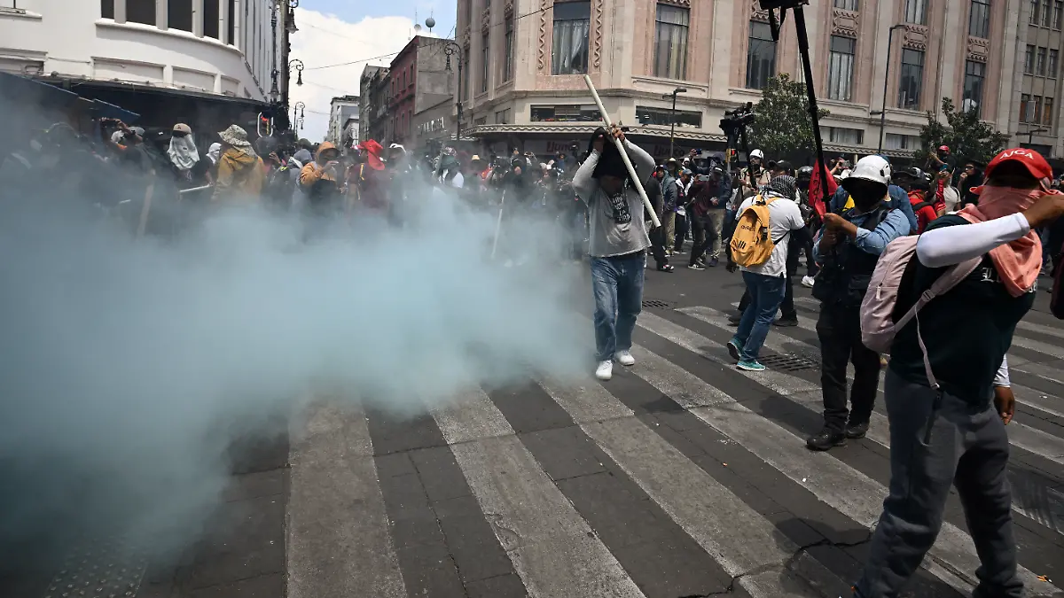 AFP__20260601__B4NR46R__v1__HighRes__MexicoFblWc2026TeachersProtest