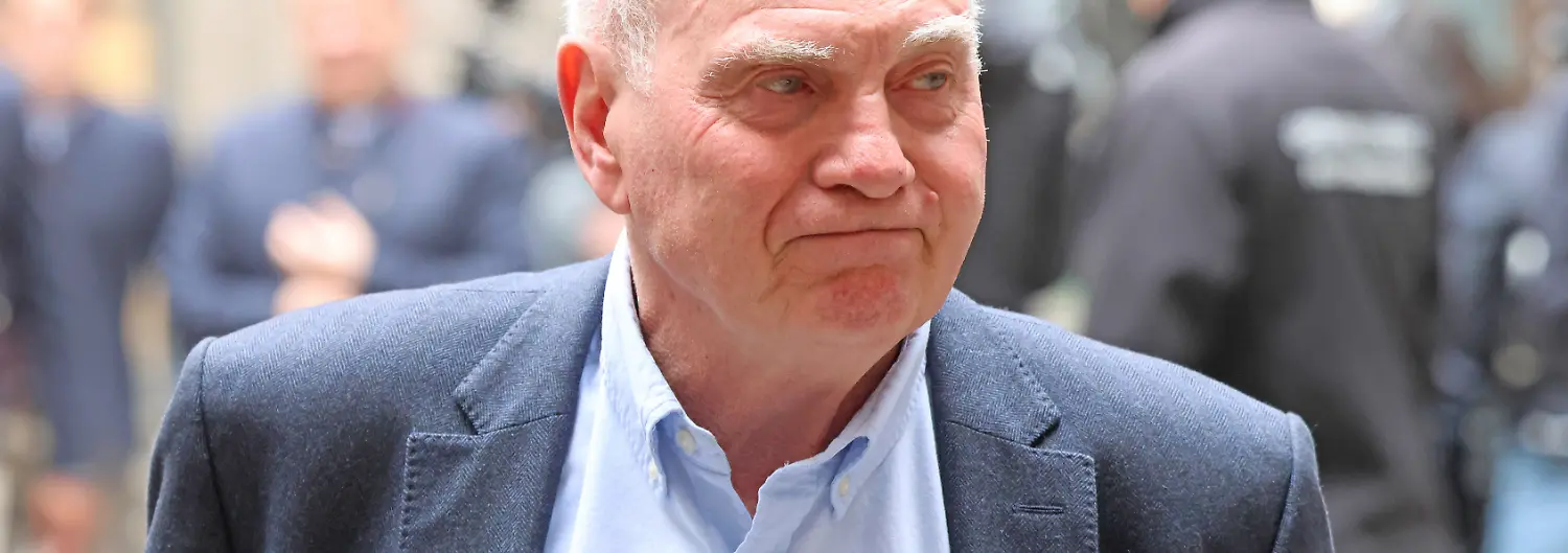 595605767